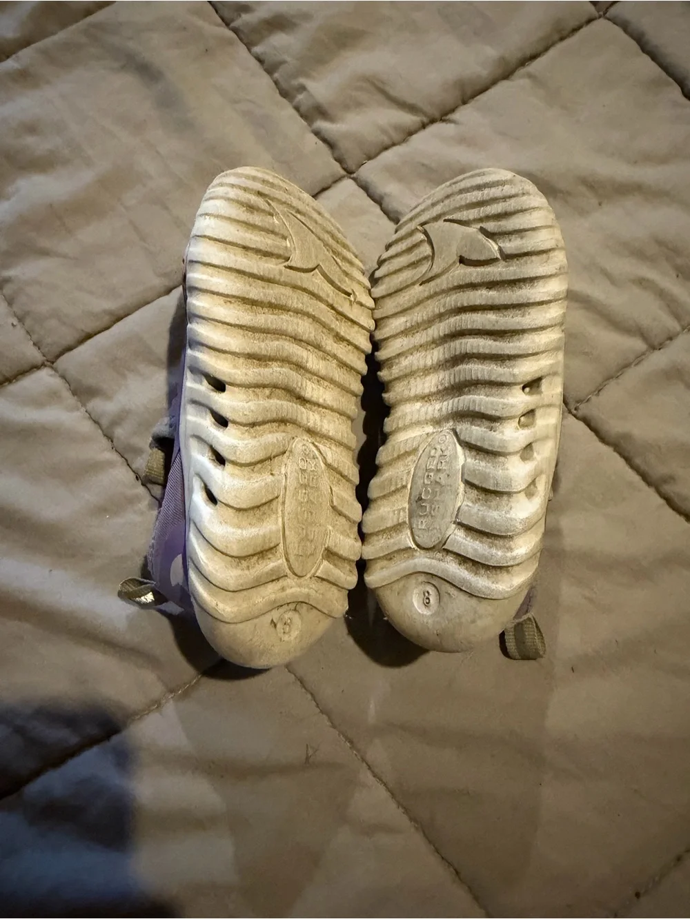 Kids Slip-On Water Shoes in Lavender and Light Pink
